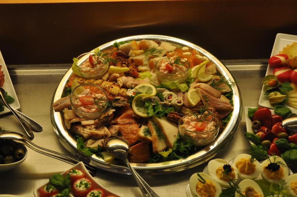 City Hotel אשרסלבן מראה חיצוני תמונה