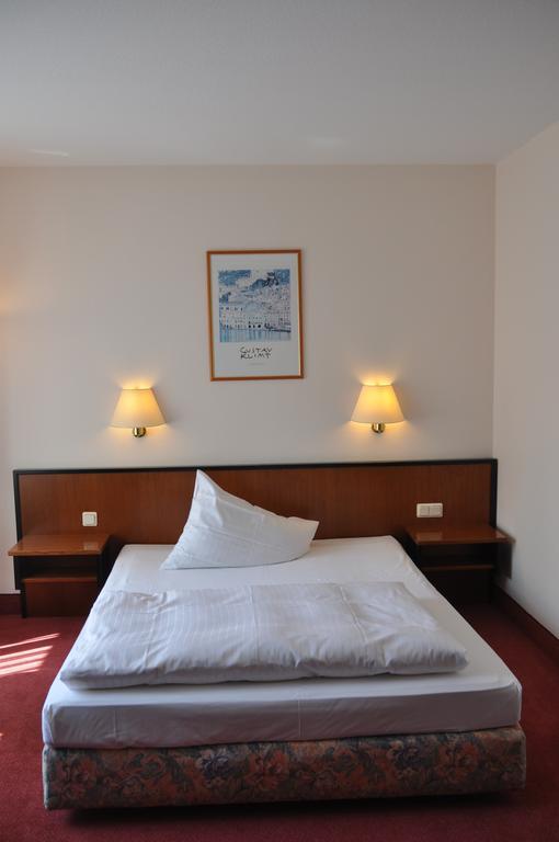 City Hotel אשרסלבן מראה חיצוני תמונה