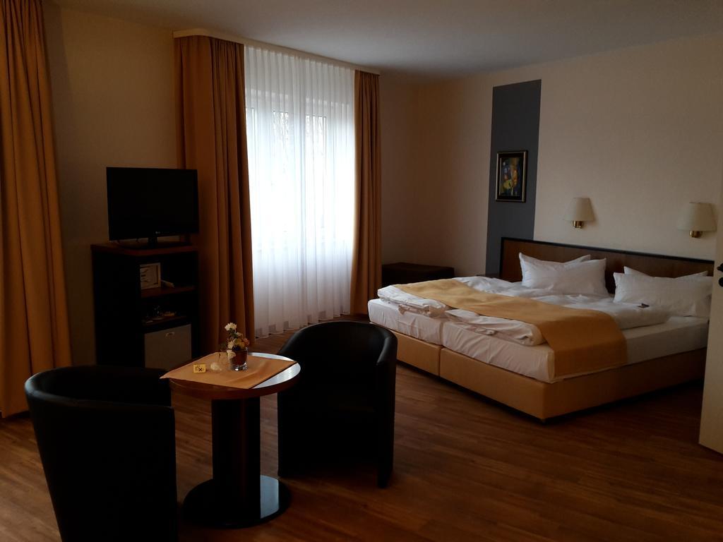 City Hotel אשרסלבן מראה חיצוני תמונה