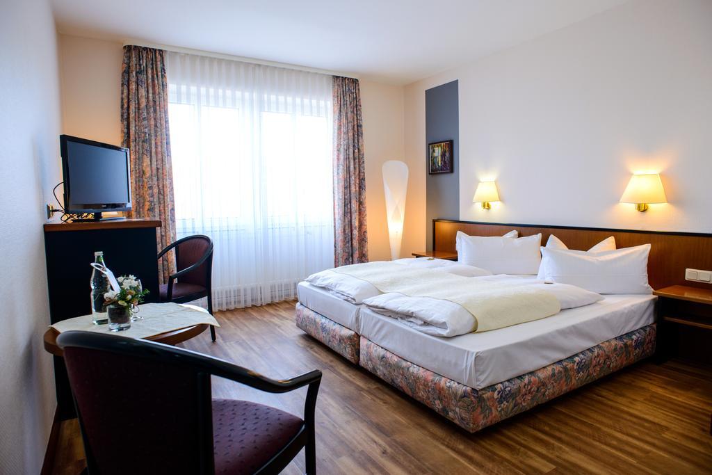 City Hotel אשרסלבן מראה חיצוני תמונה
