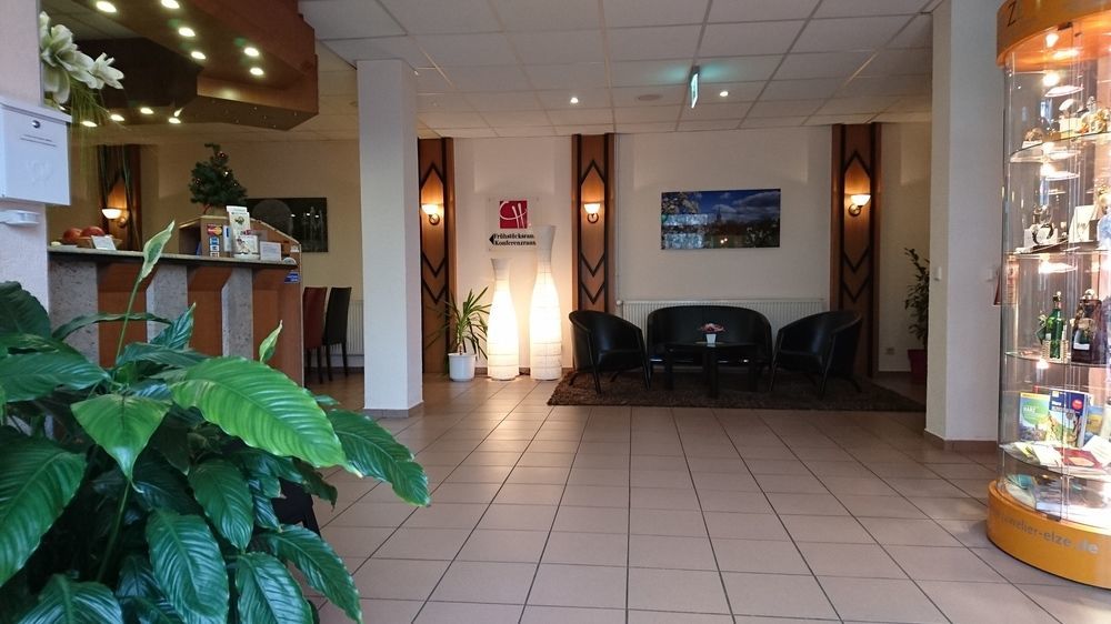 City Hotel אשרסלבן מראה חיצוני תמונה
