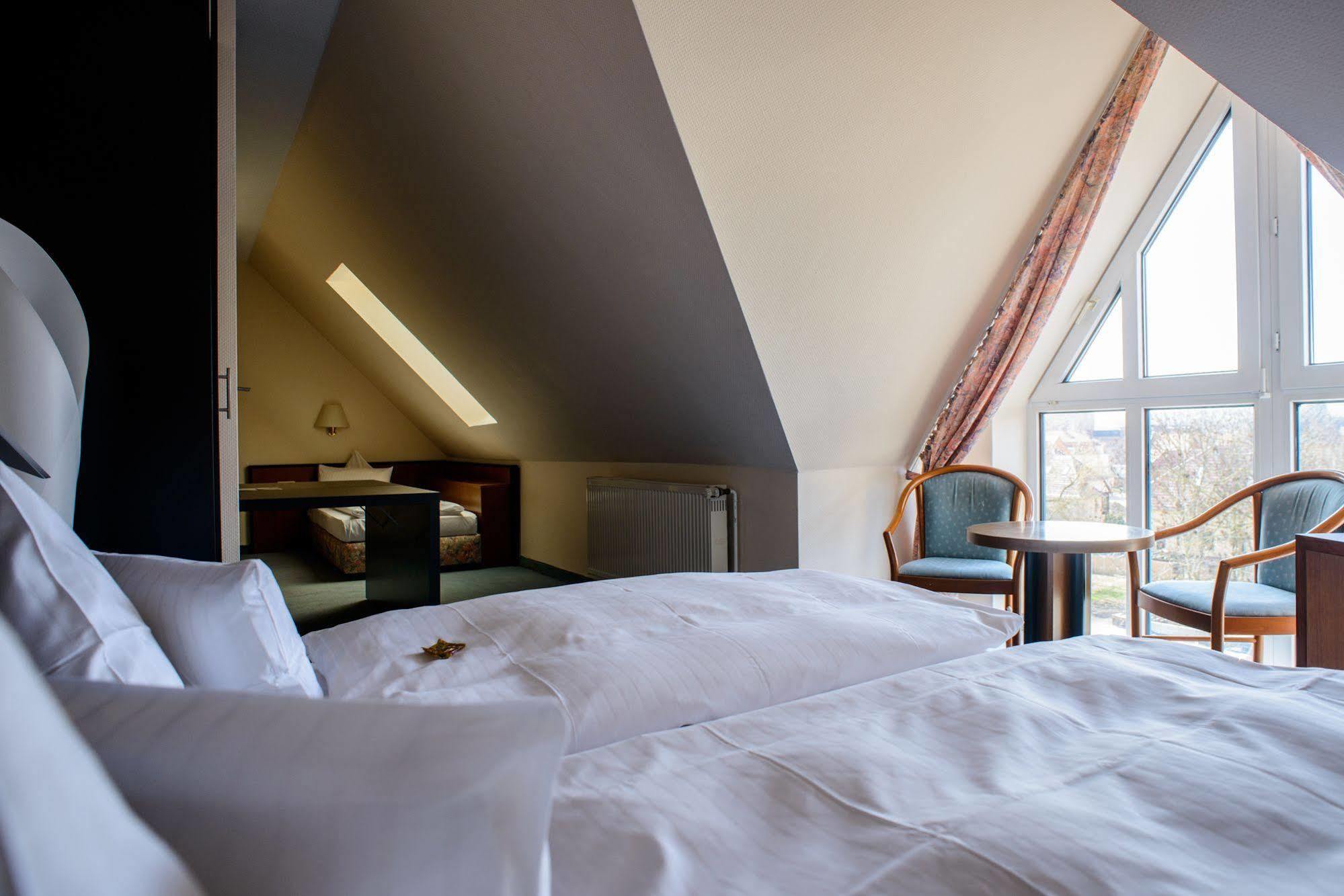City Hotel אשרסלבן מראה חיצוני תמונה