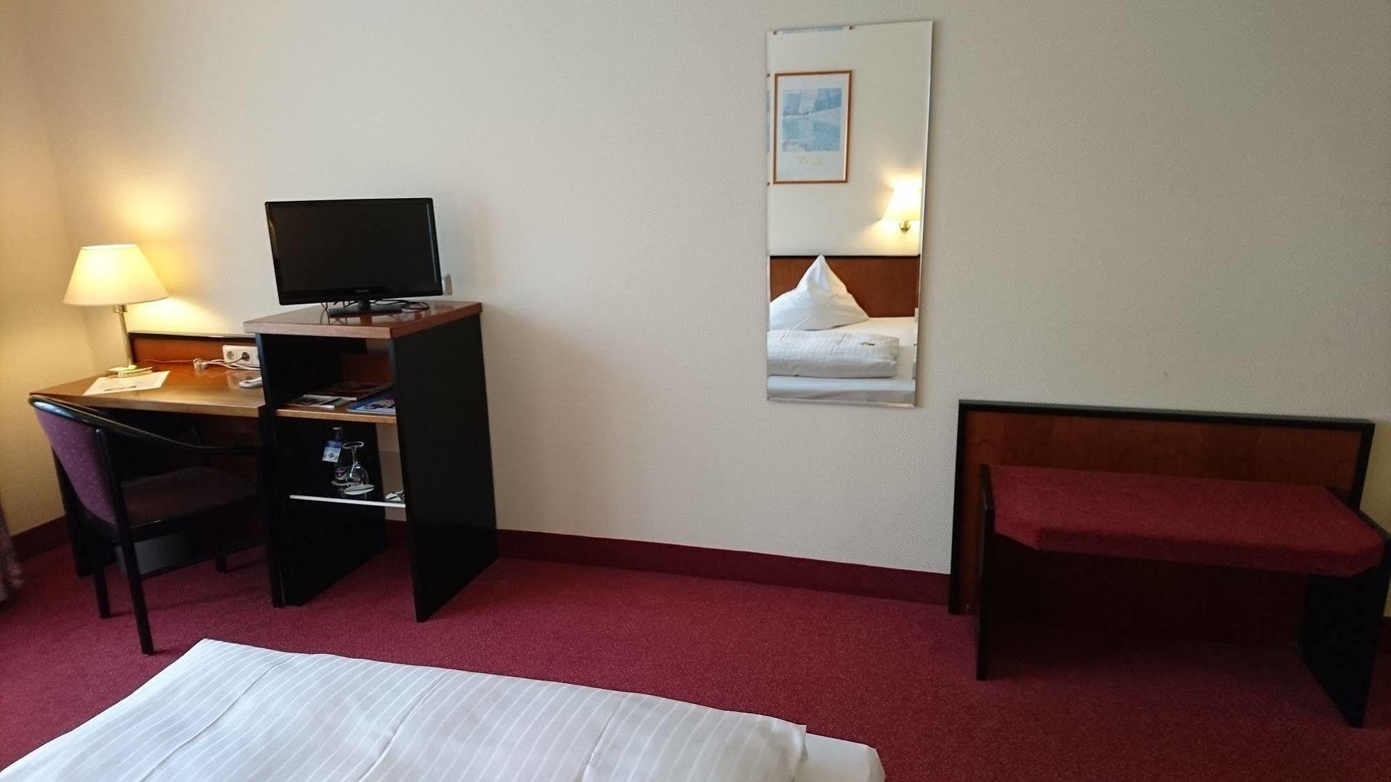 City Hotel אשרסלבן מראה חיצוני תמונה