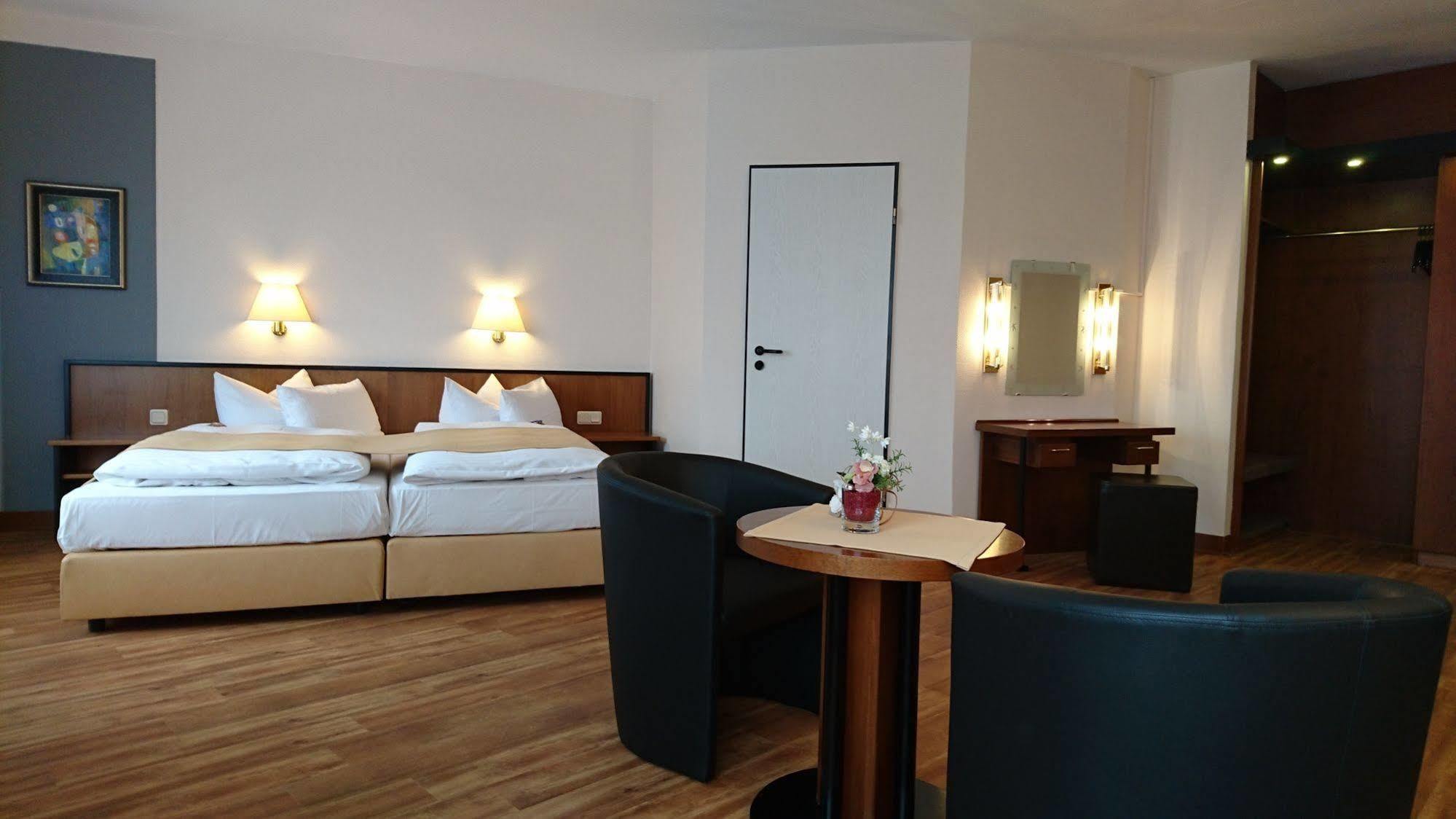 City Hotel אשרסלבן מראה חיצוני תמונה